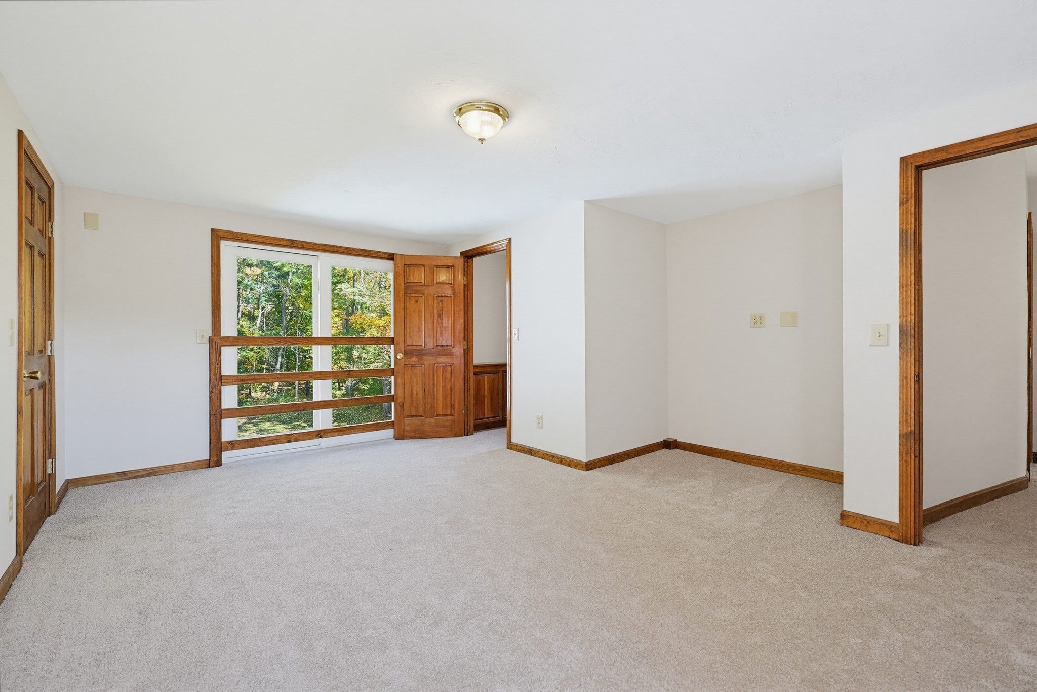 37 Logan Ave Property Photo 18