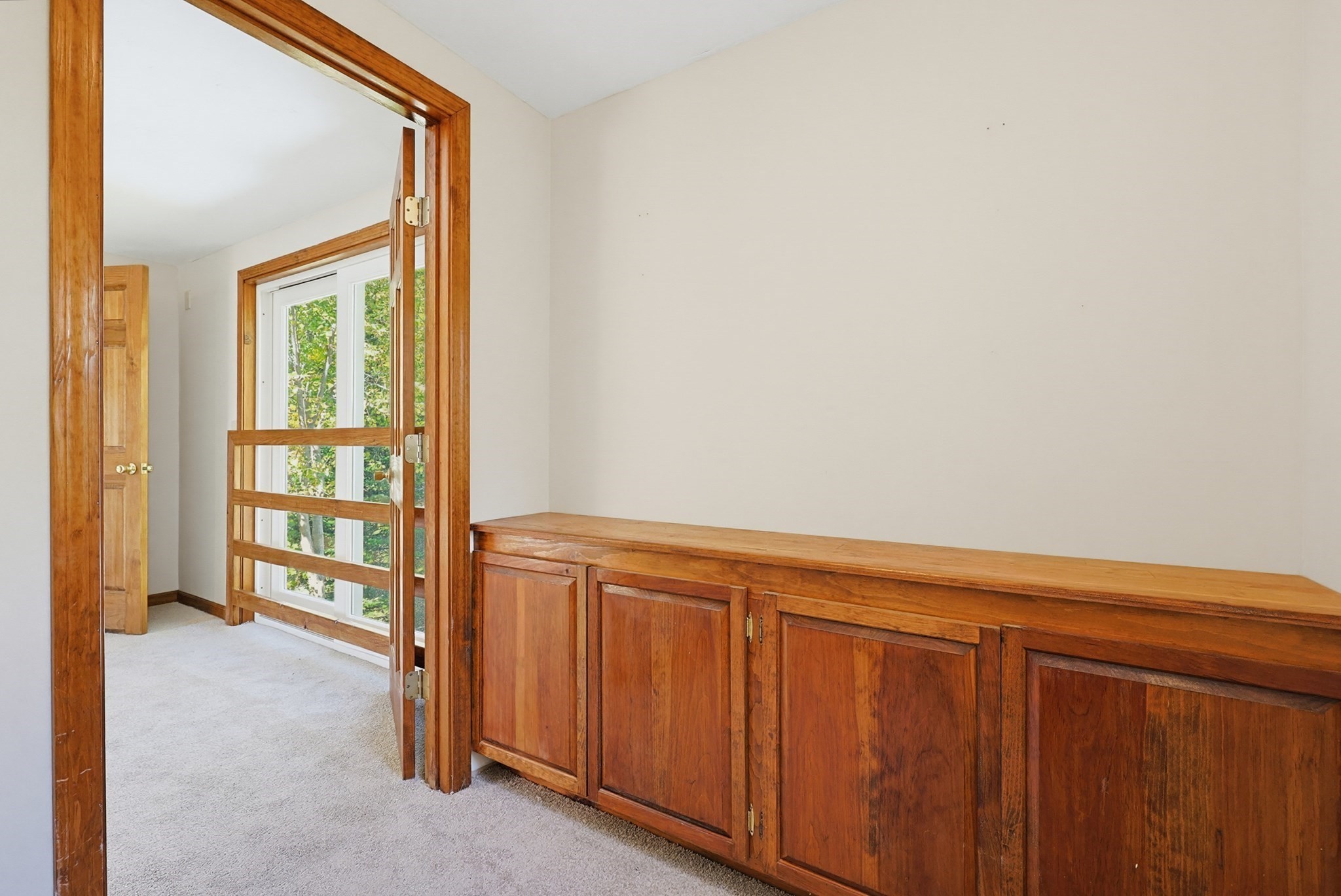 37 Logan Ave Property Photo 22