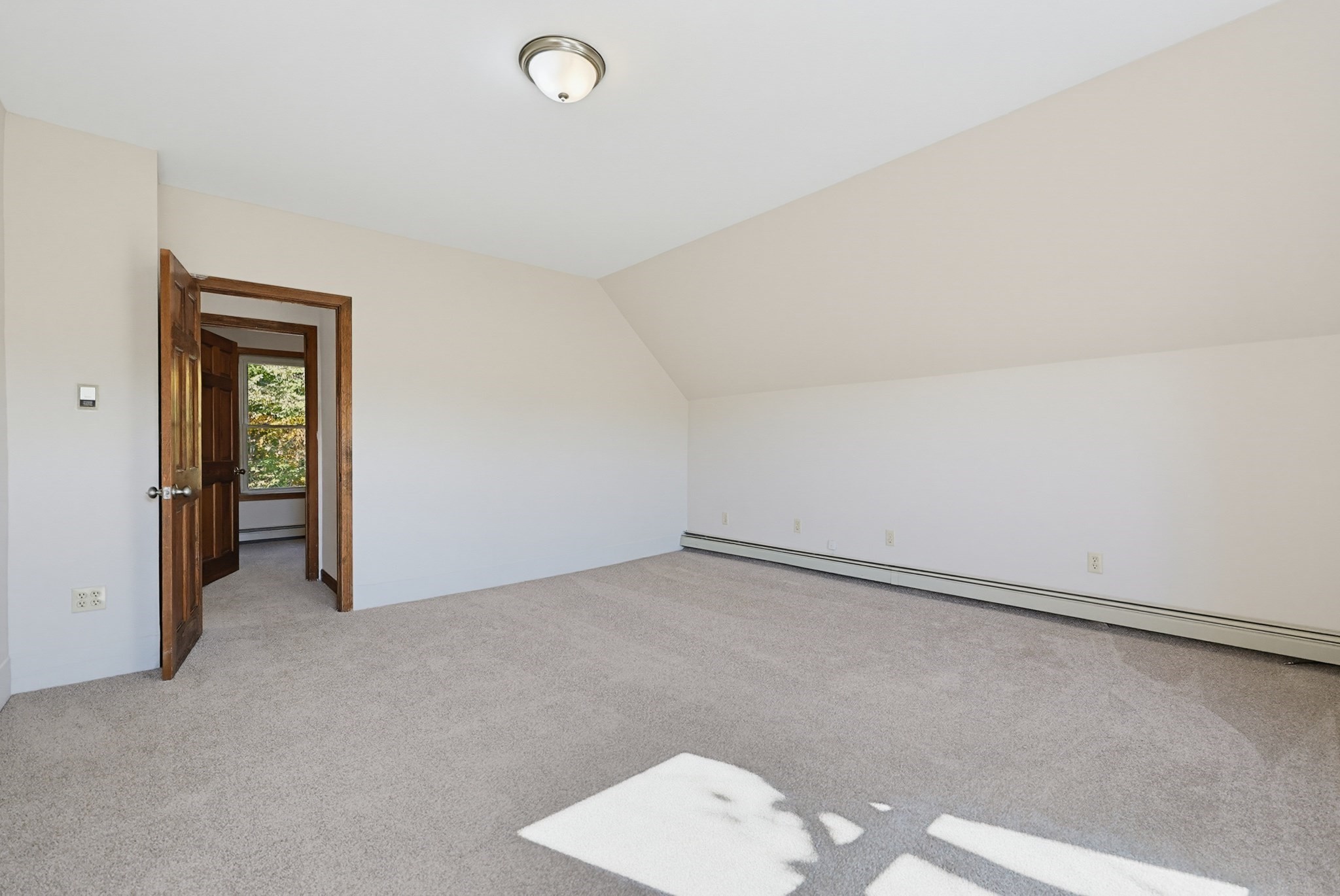 37 Logan Ave Property Photo 26