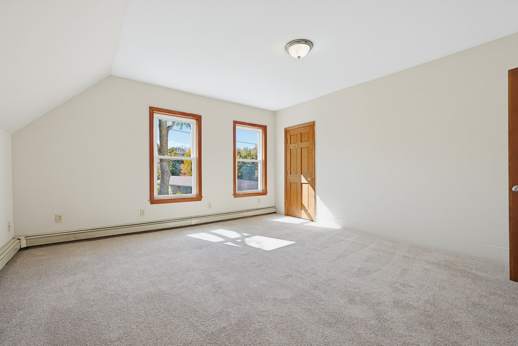37 Logan Ave Property Photo 27