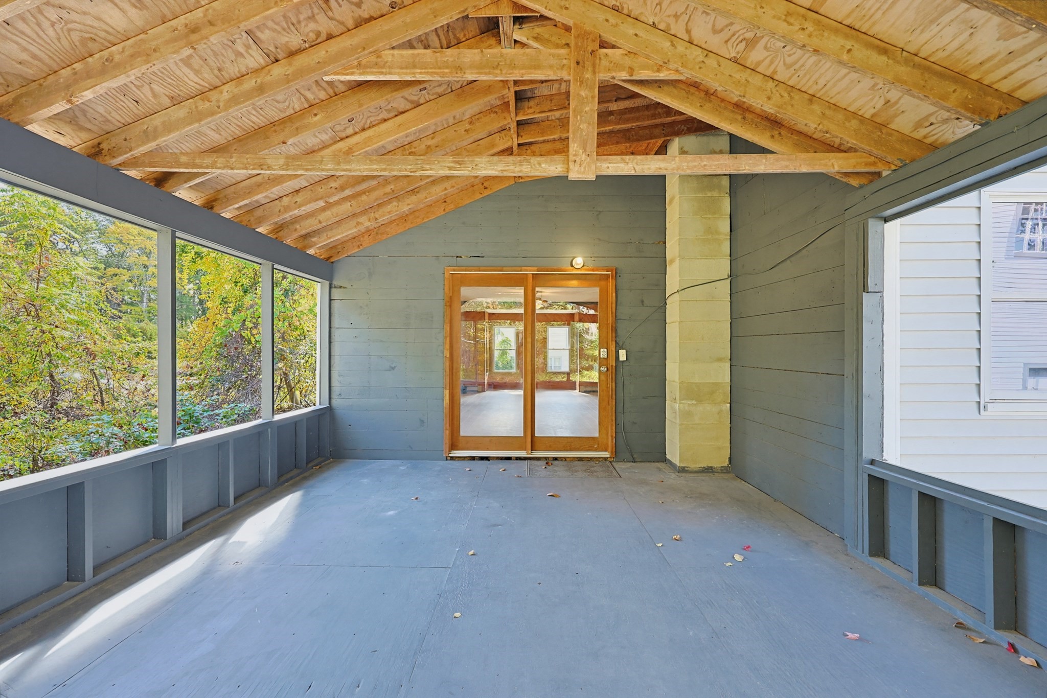 37 Logan Ave Property Photo 35