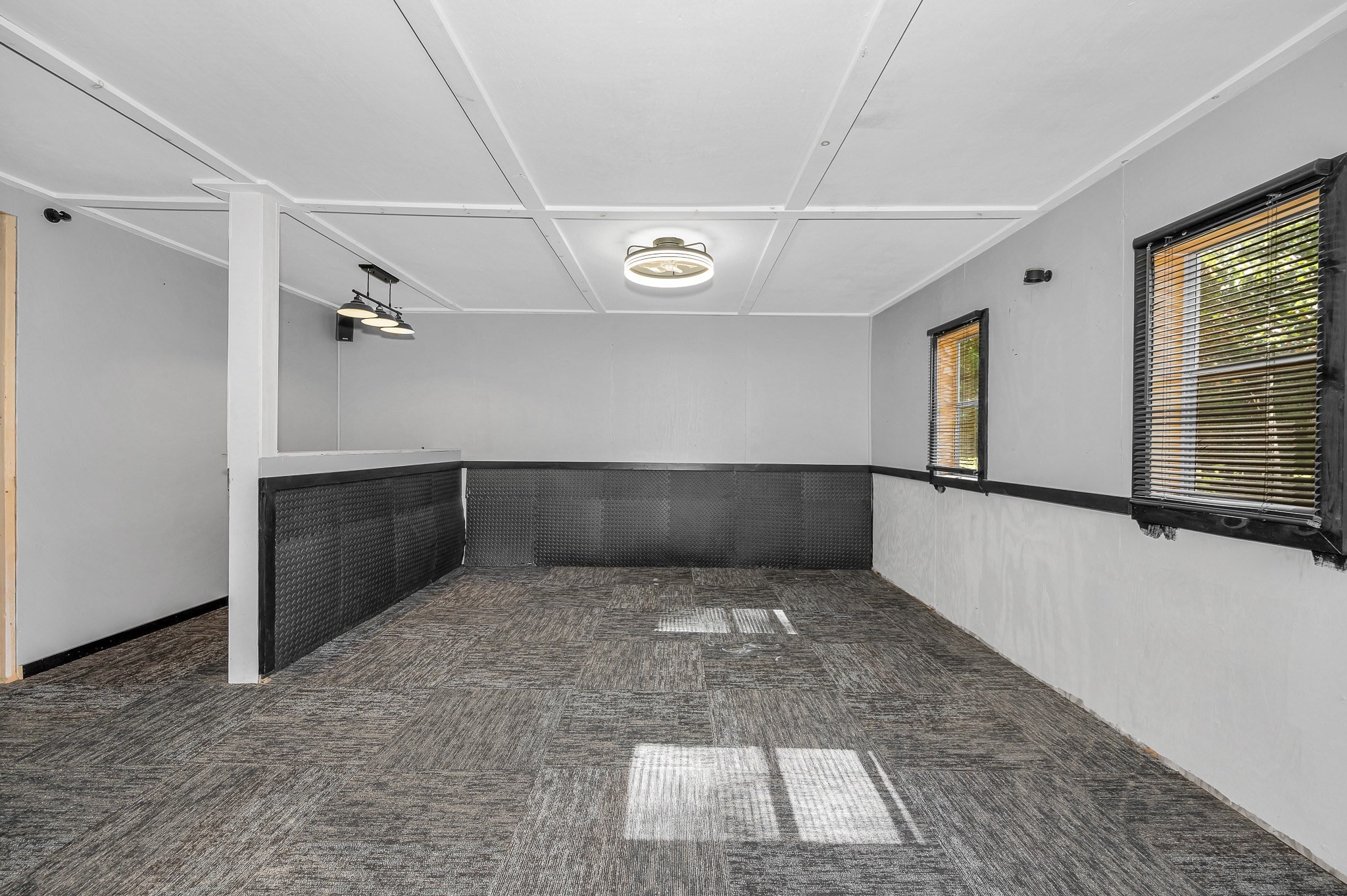 22 Country Rd Property Photo 34