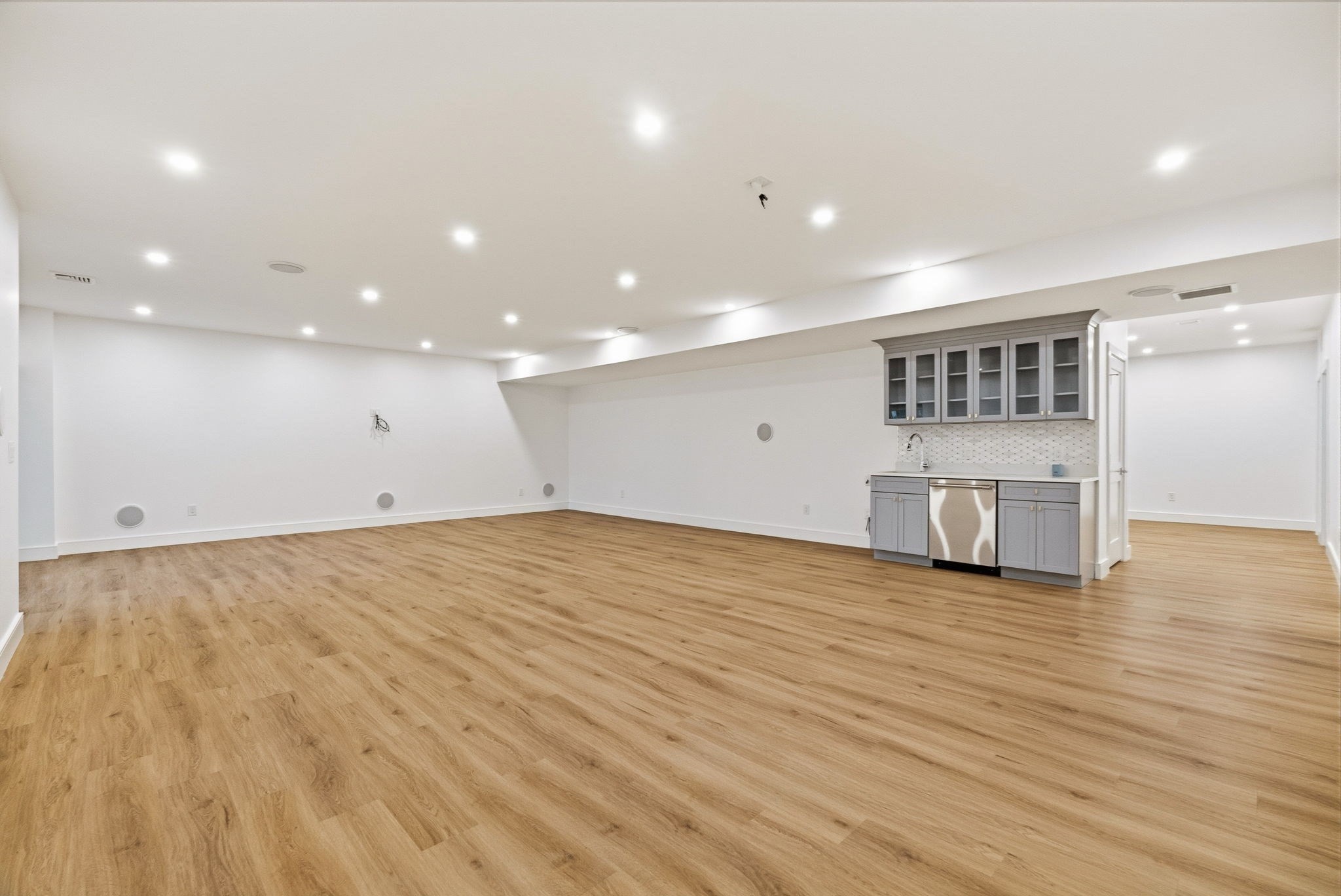 311 Dedham Avenue Property Photo 31