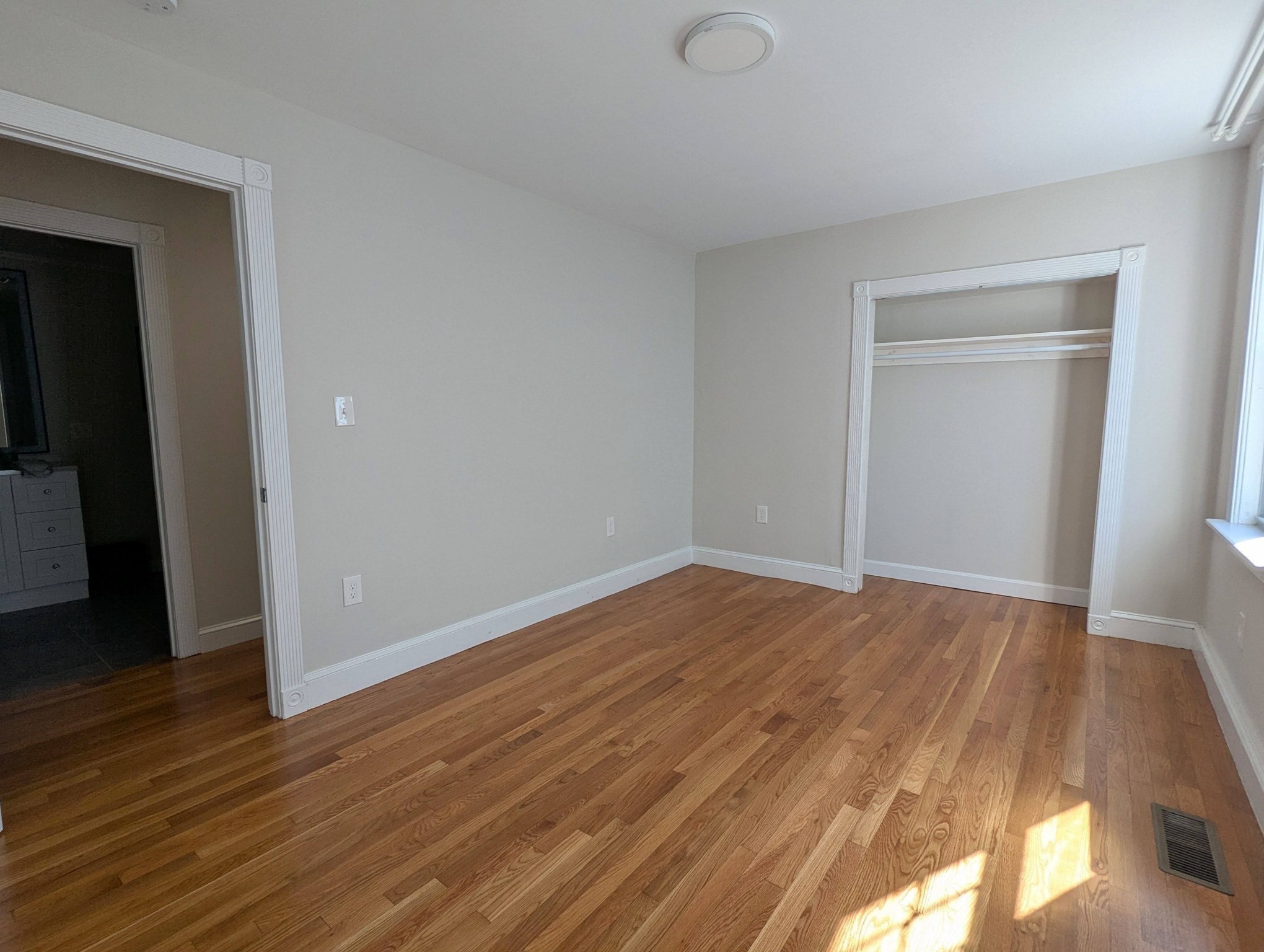 243 Appleton St Property Photo 19