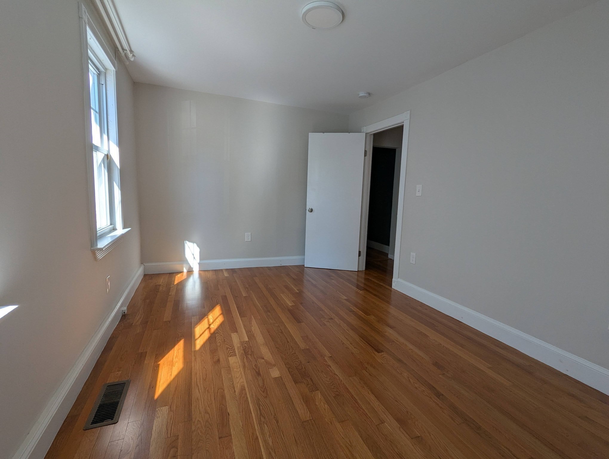 243 Appleton St Property Photo 20