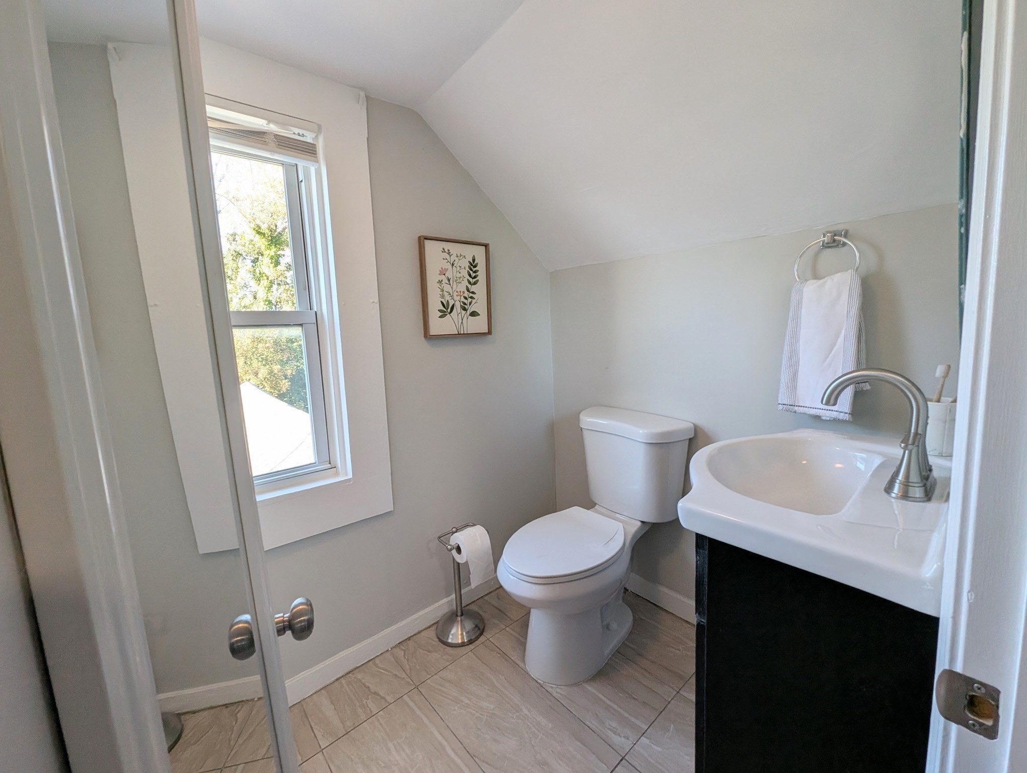 243 Appleton St Property Photo 35