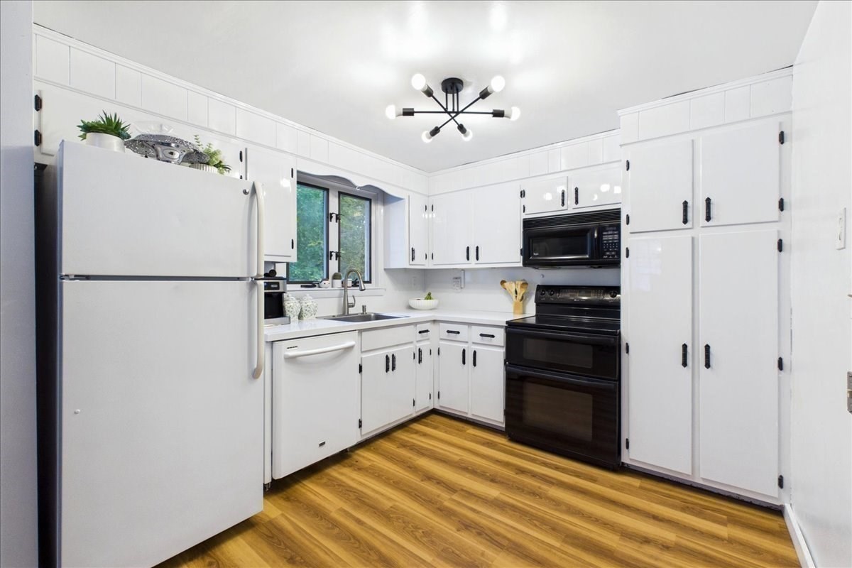 25 Oakview Cir Property Photo 12