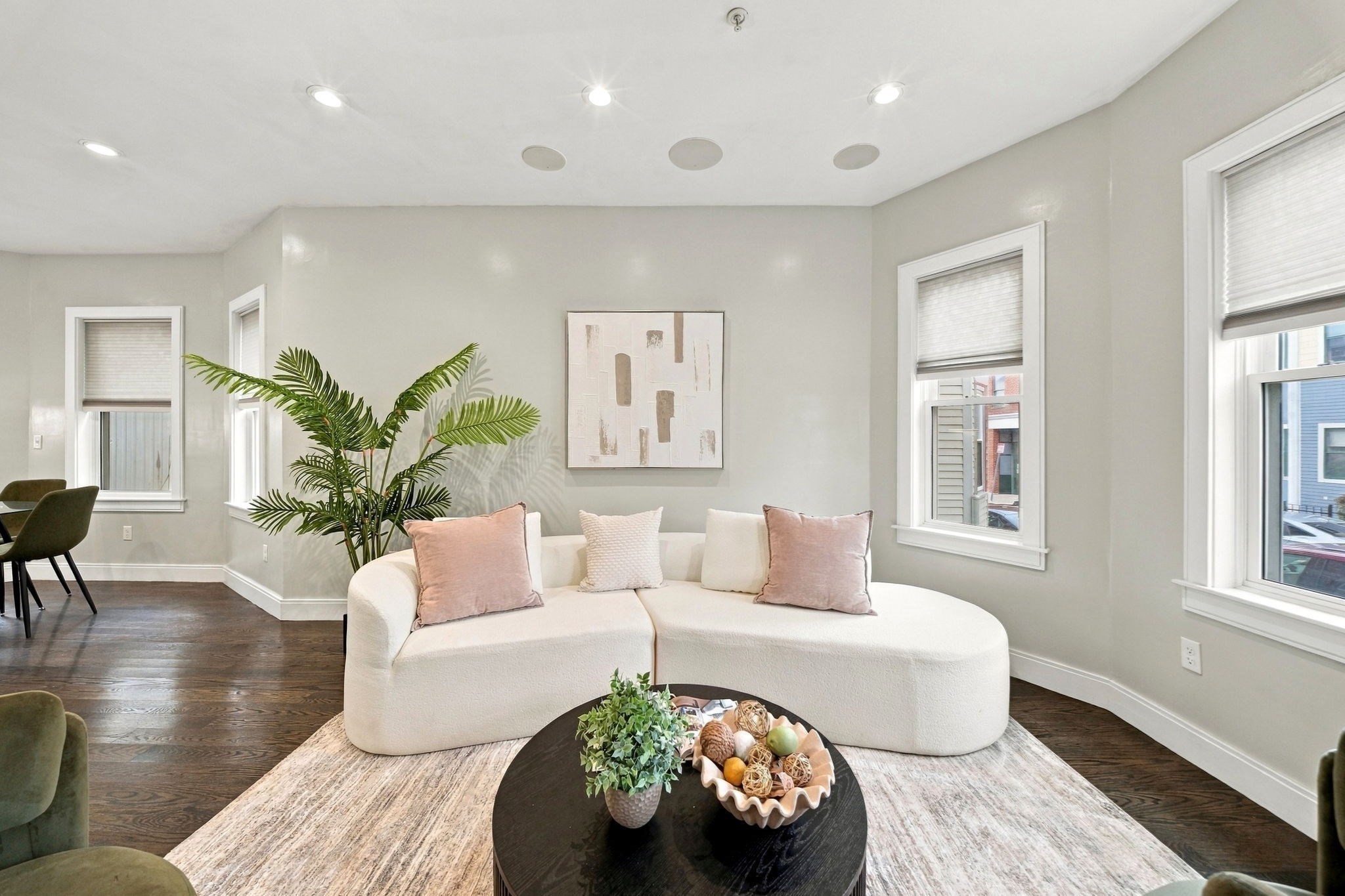 9 Lithgow St # 1 Property Photo 8