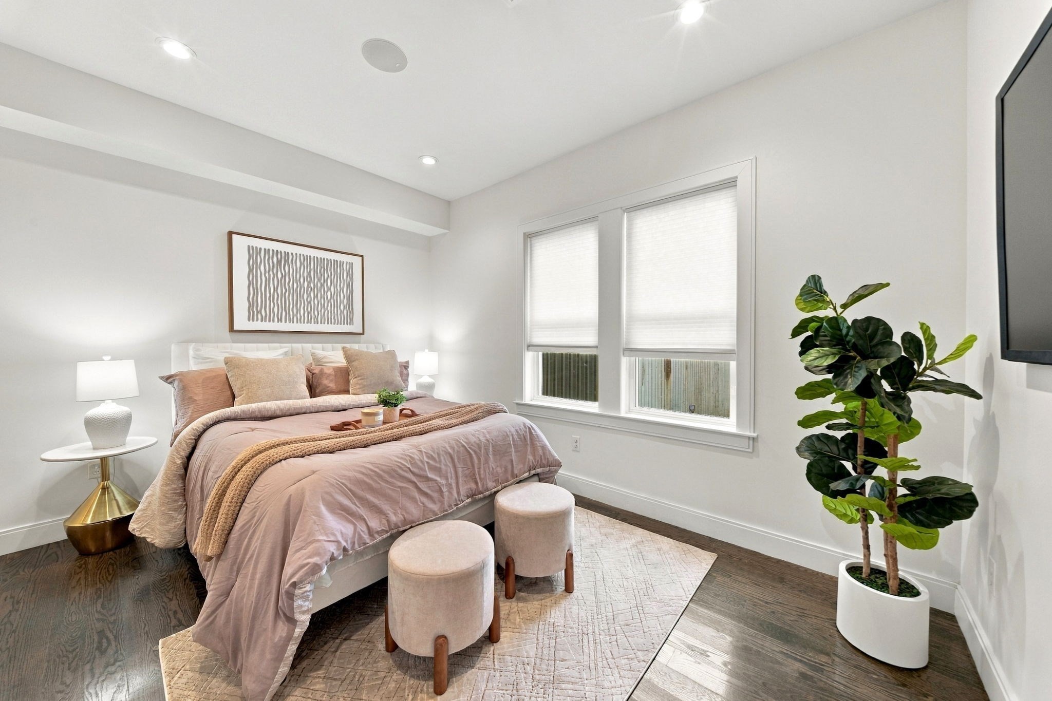 9 Lithgow St # 1 Property Photo 15