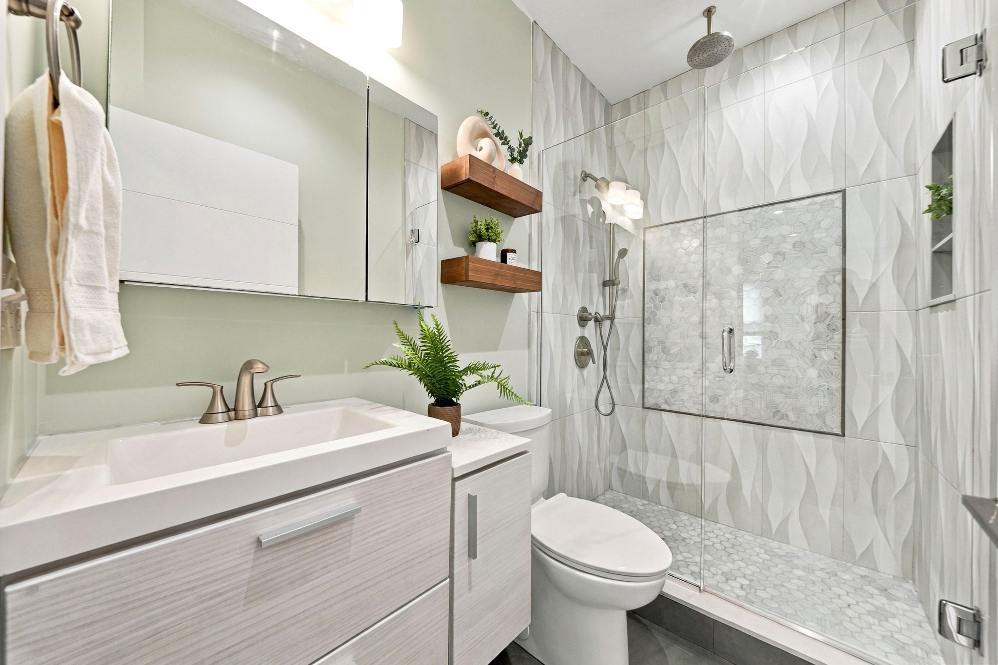 9 Lithgow St # 1 Property Photo 16