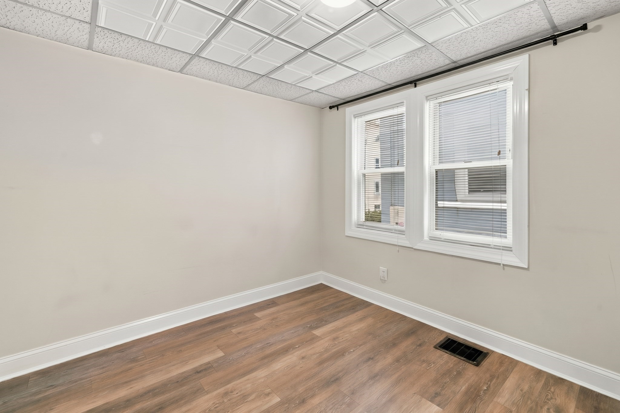 15 Skehan Street Property Photo 7