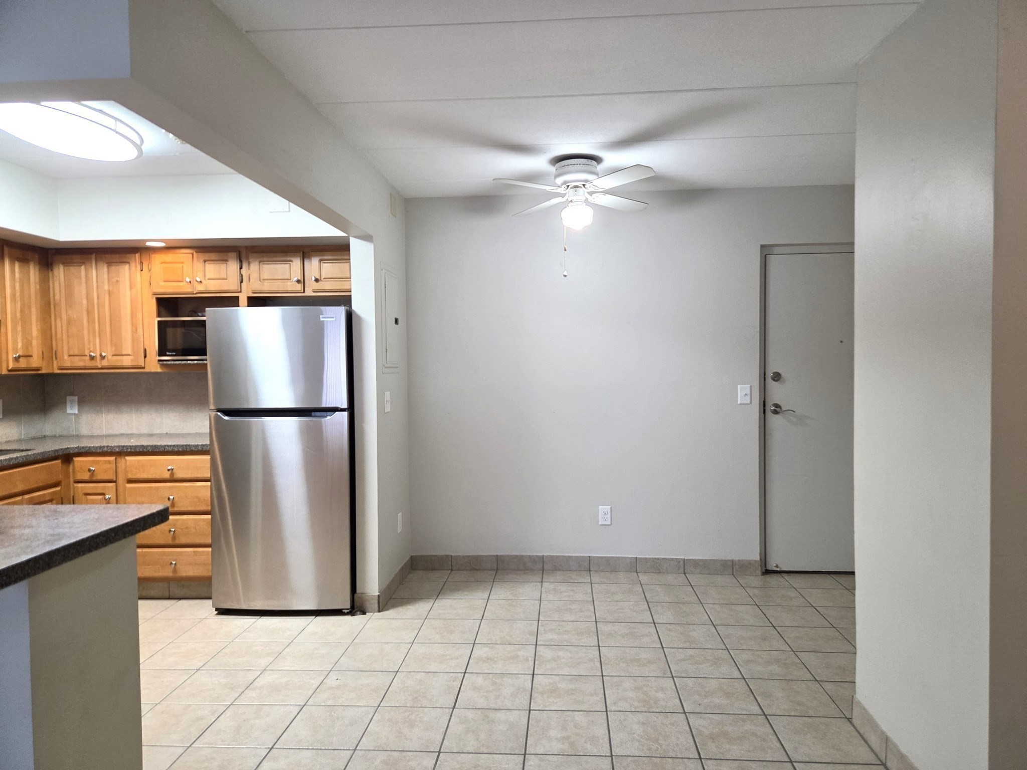 566 Washington Street # 16 Property Photo 12