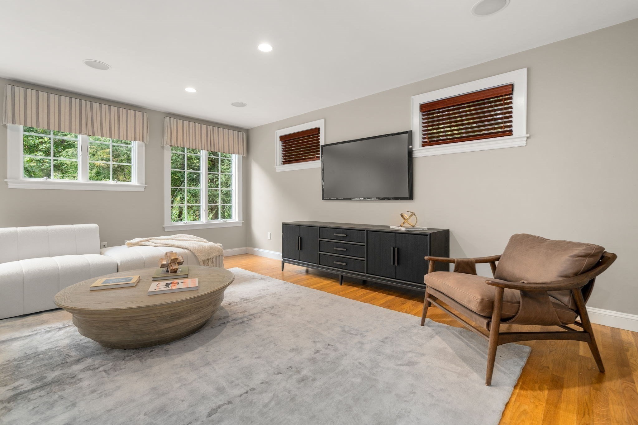 42 Sheridan Rd Property Photo 8
