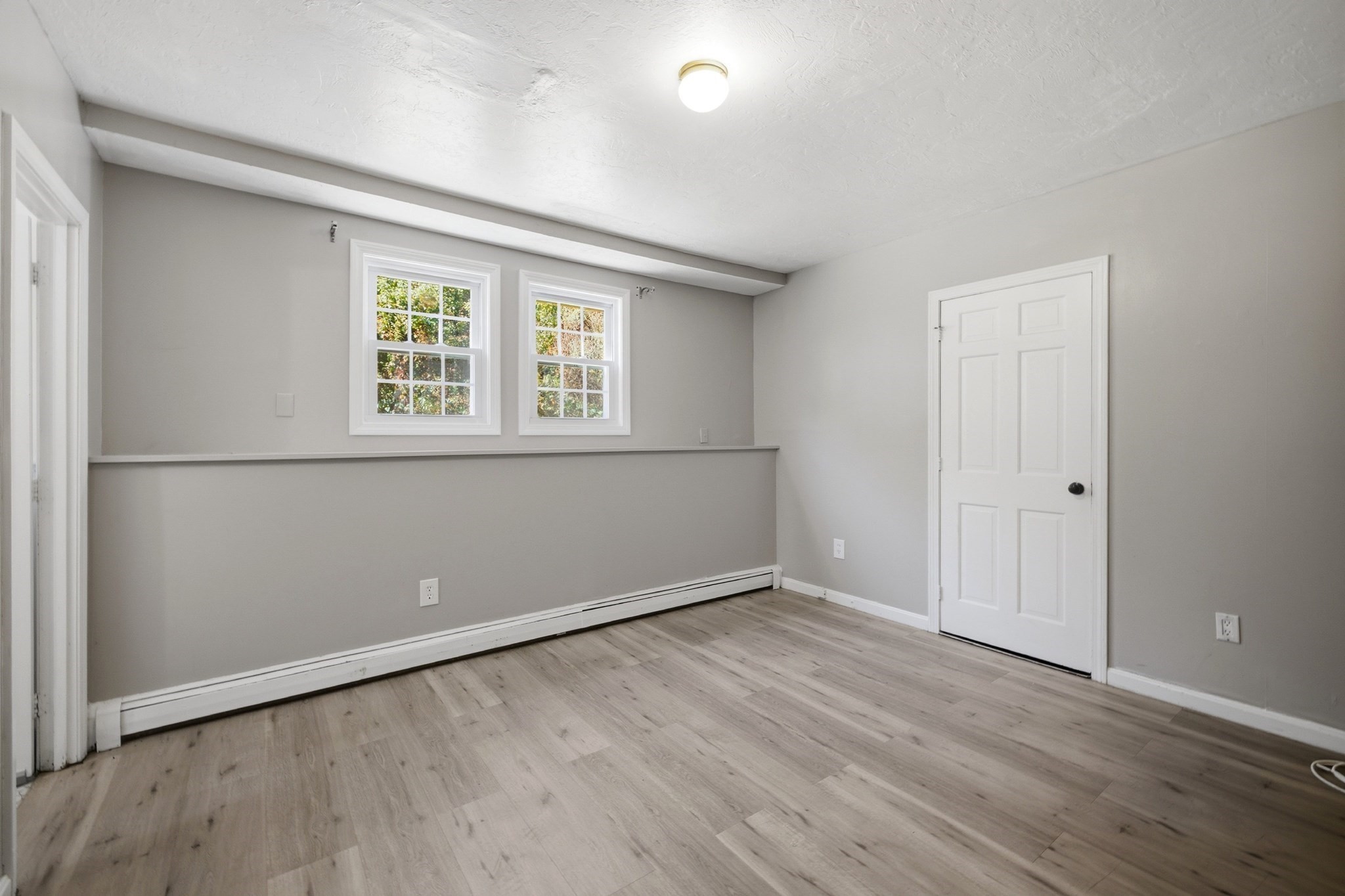 21 Woodpark Circle Property Photo 19