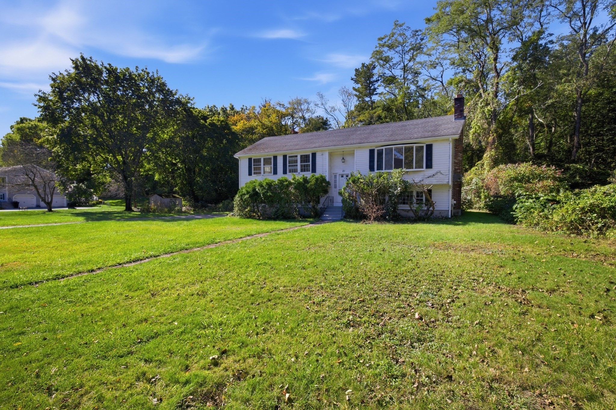 21 Woodpark Circle Property Photo 26