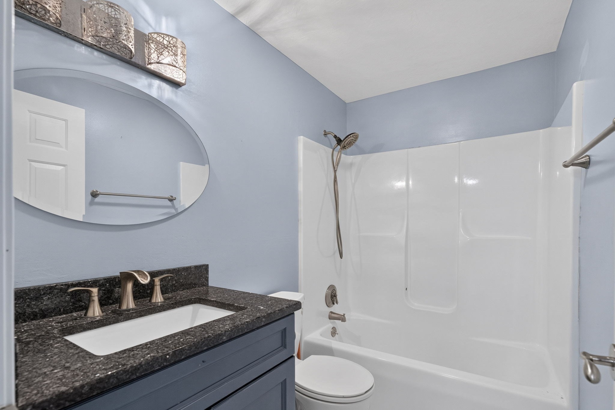22 Salo Ter Property Photo 17