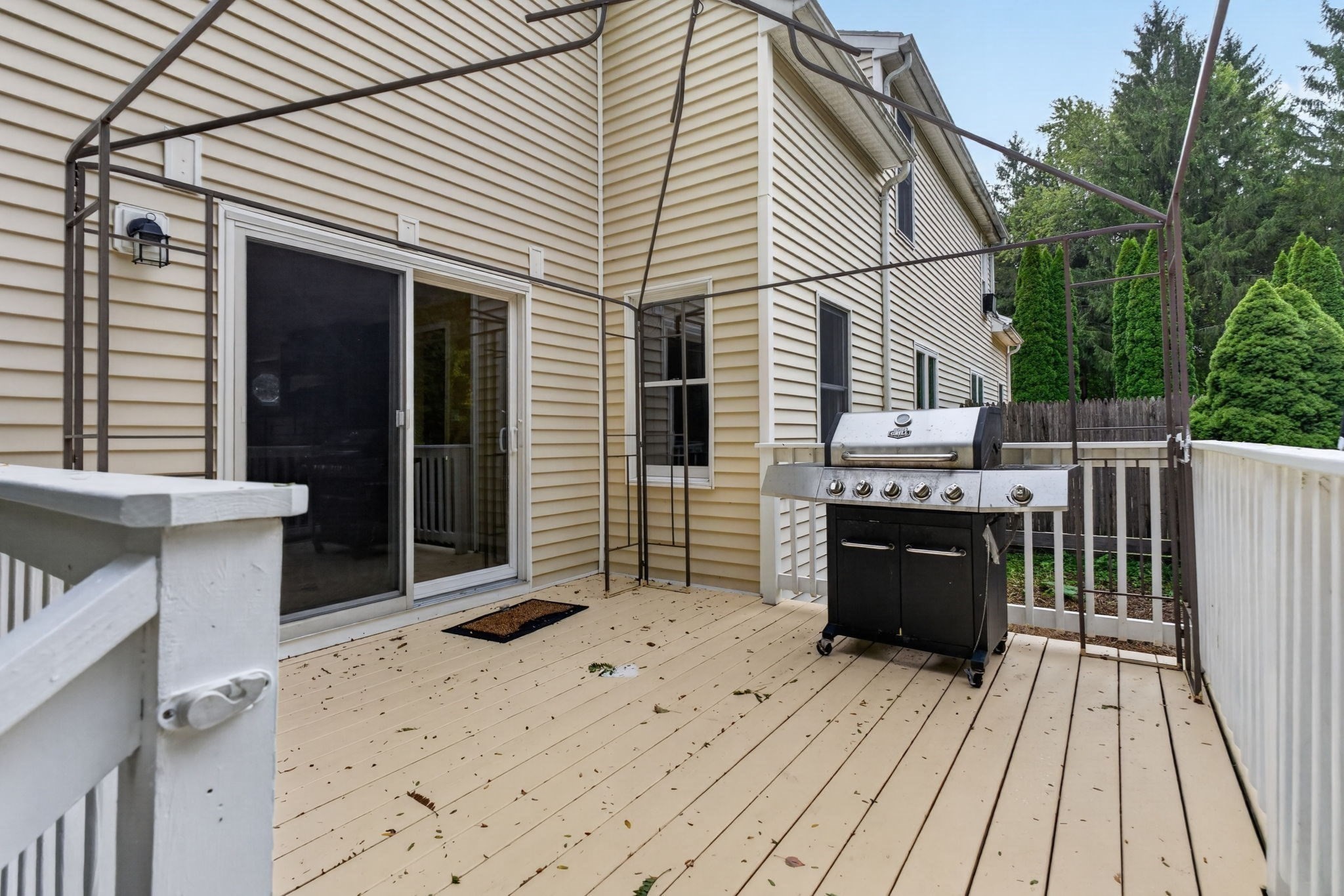 22 Salo Ter Property Photo 19