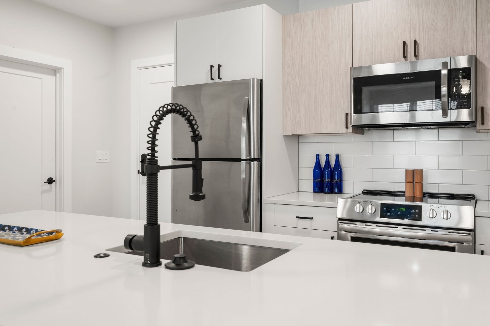 10 Somerset # 205 Property Photo 12