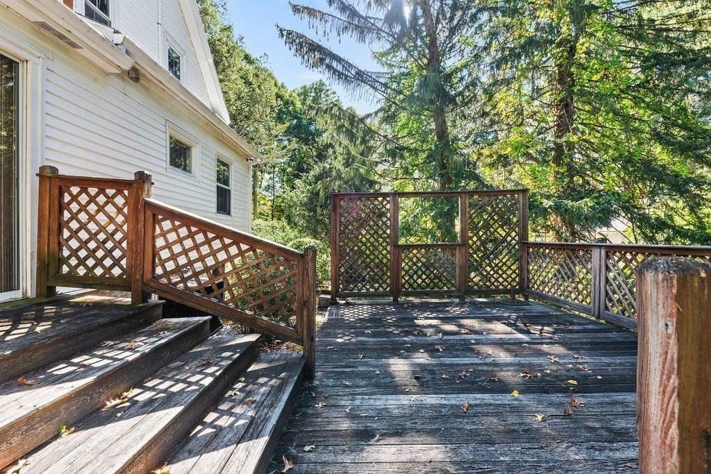 162 Lincoln St Property Photo 28