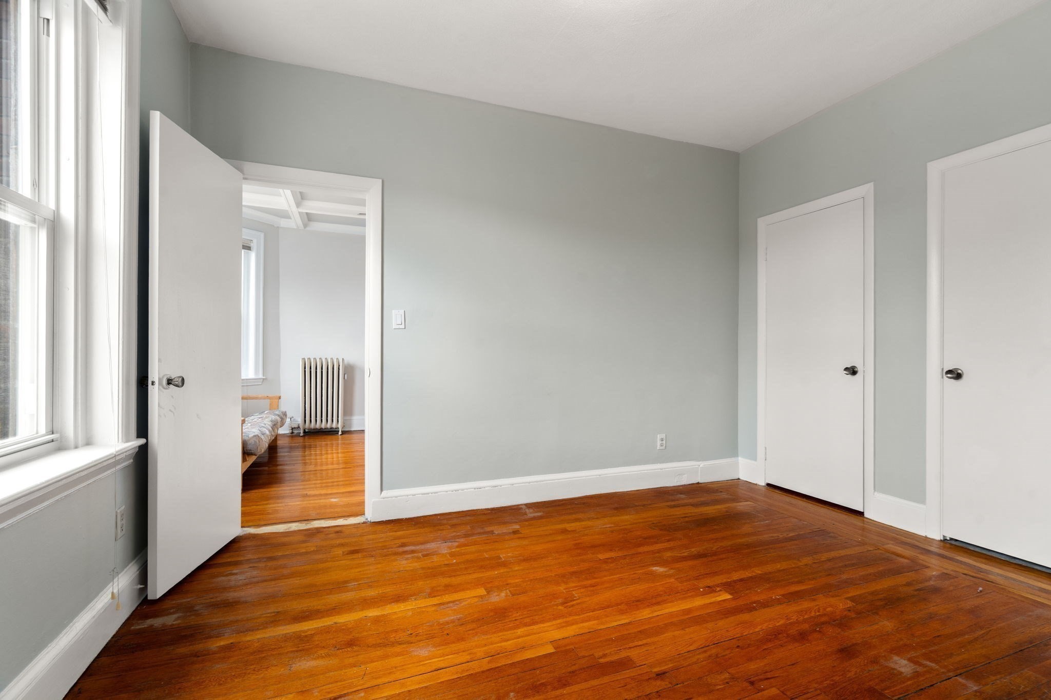 61 Thatcher St # 5a Property Photo 5