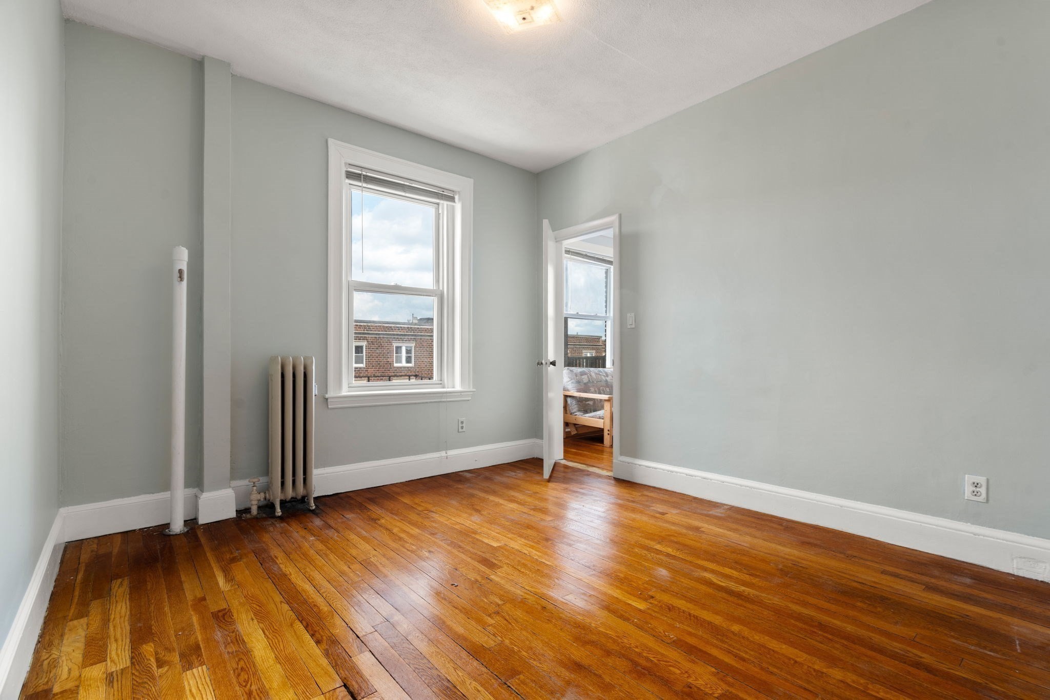 61 Thatcher St # 5a Property Photo 6