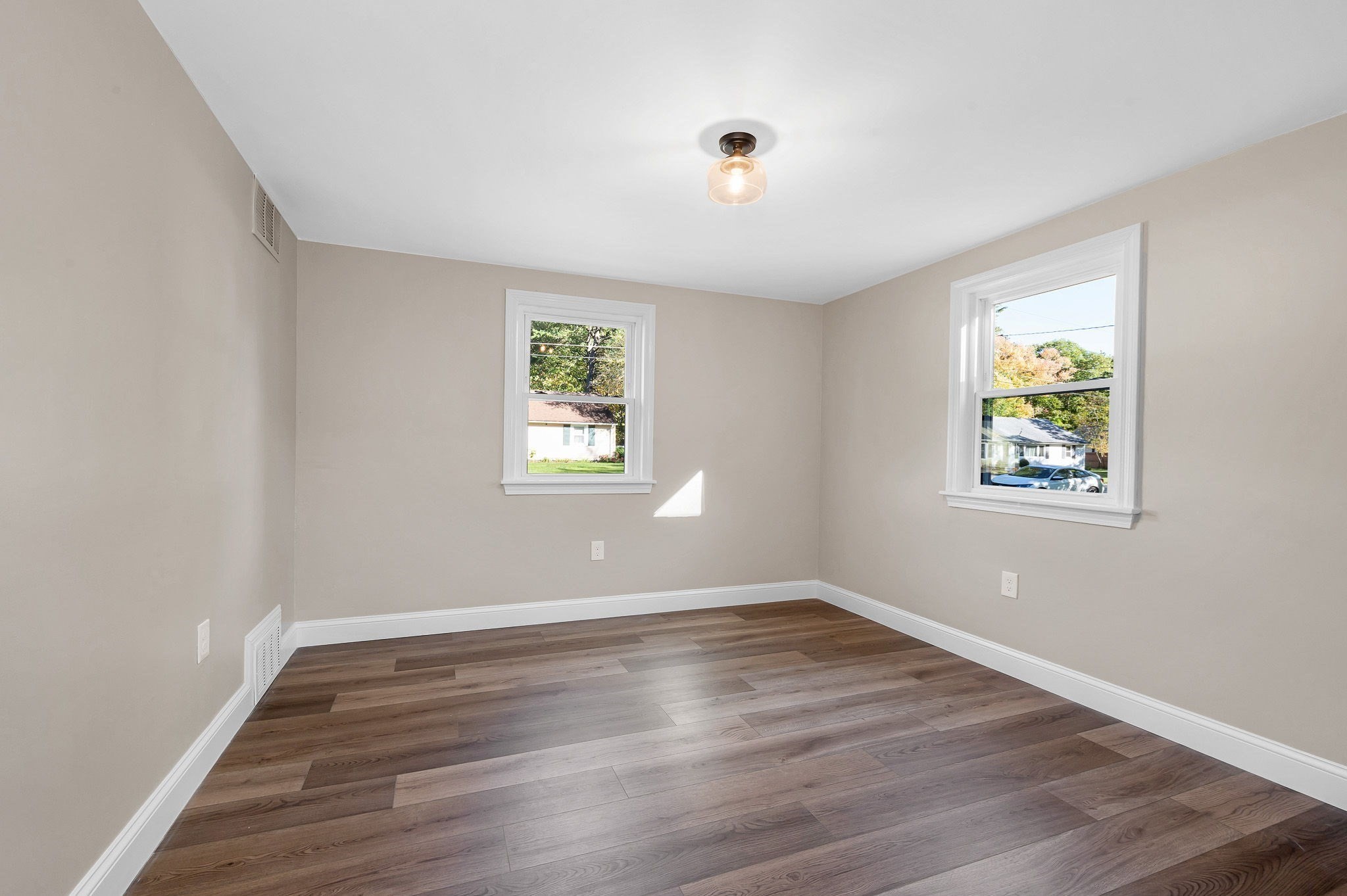 6 Bacon Street Property Photo 10