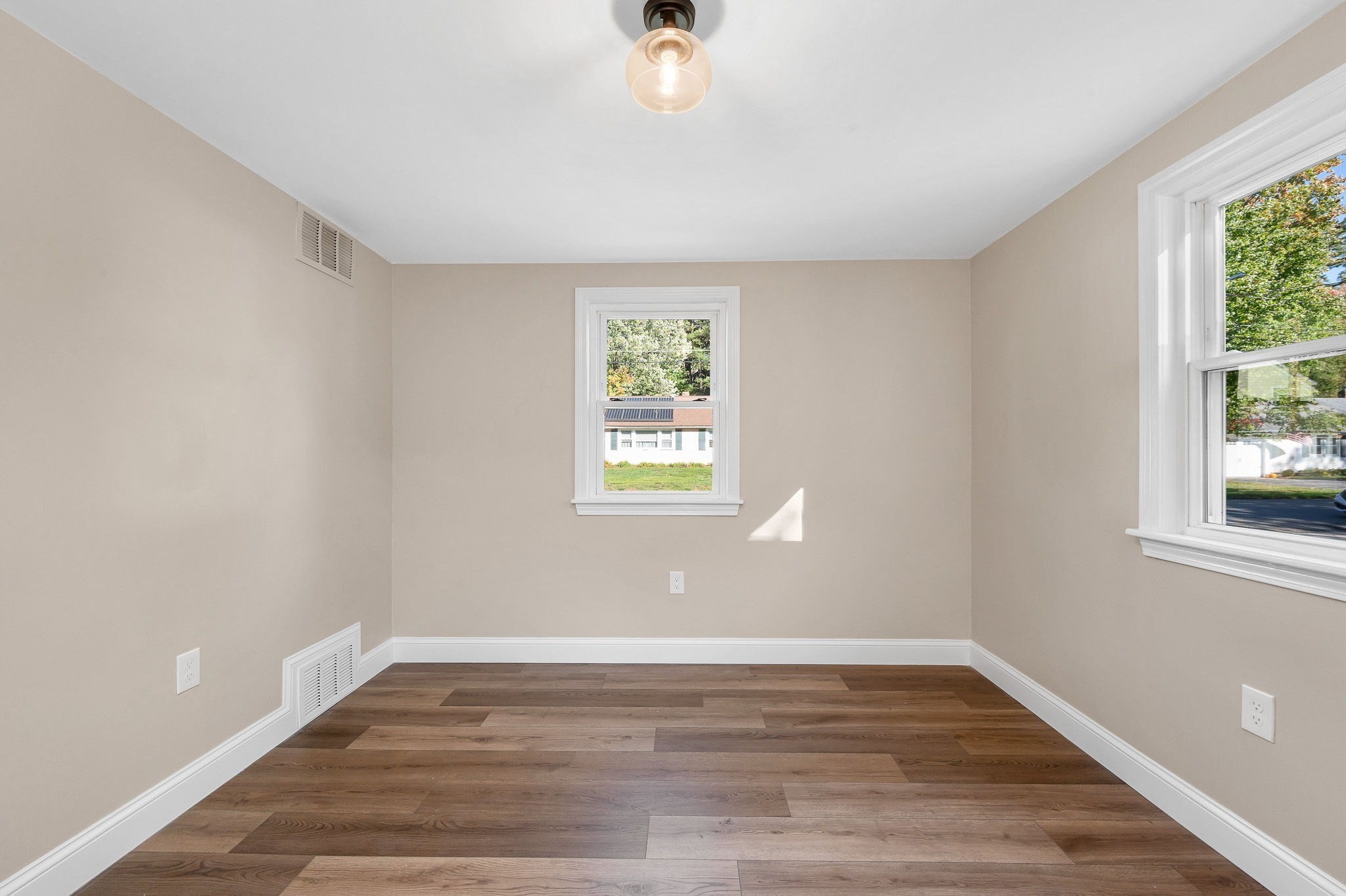6 Bacon Street Property Photo 11
