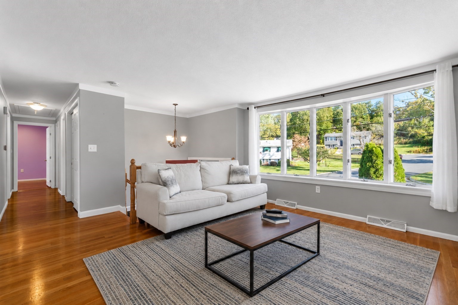 70 Westwind Rd Property Photo 4
