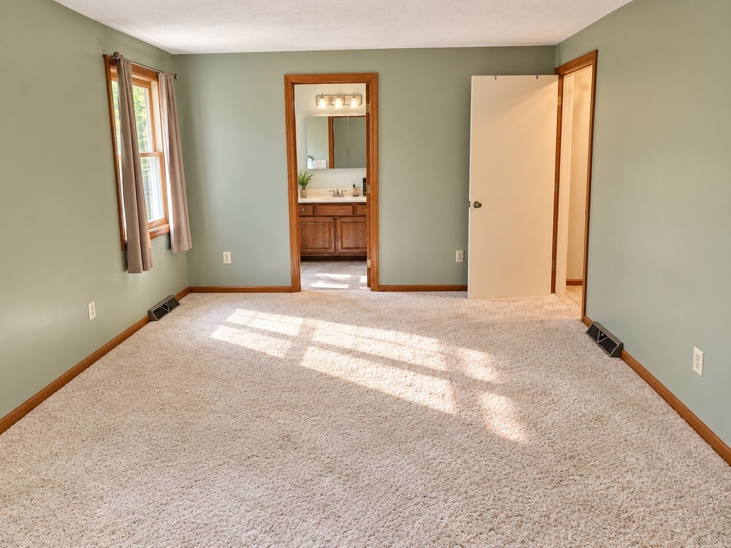 189 Allen Rd Property Photo 11