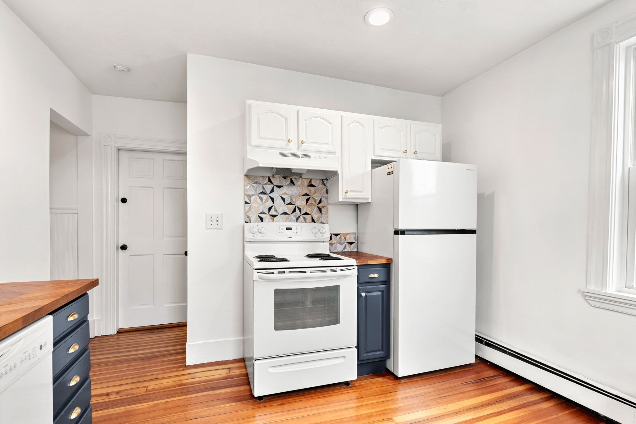 401 Cabot St # 4 Property Photo 9