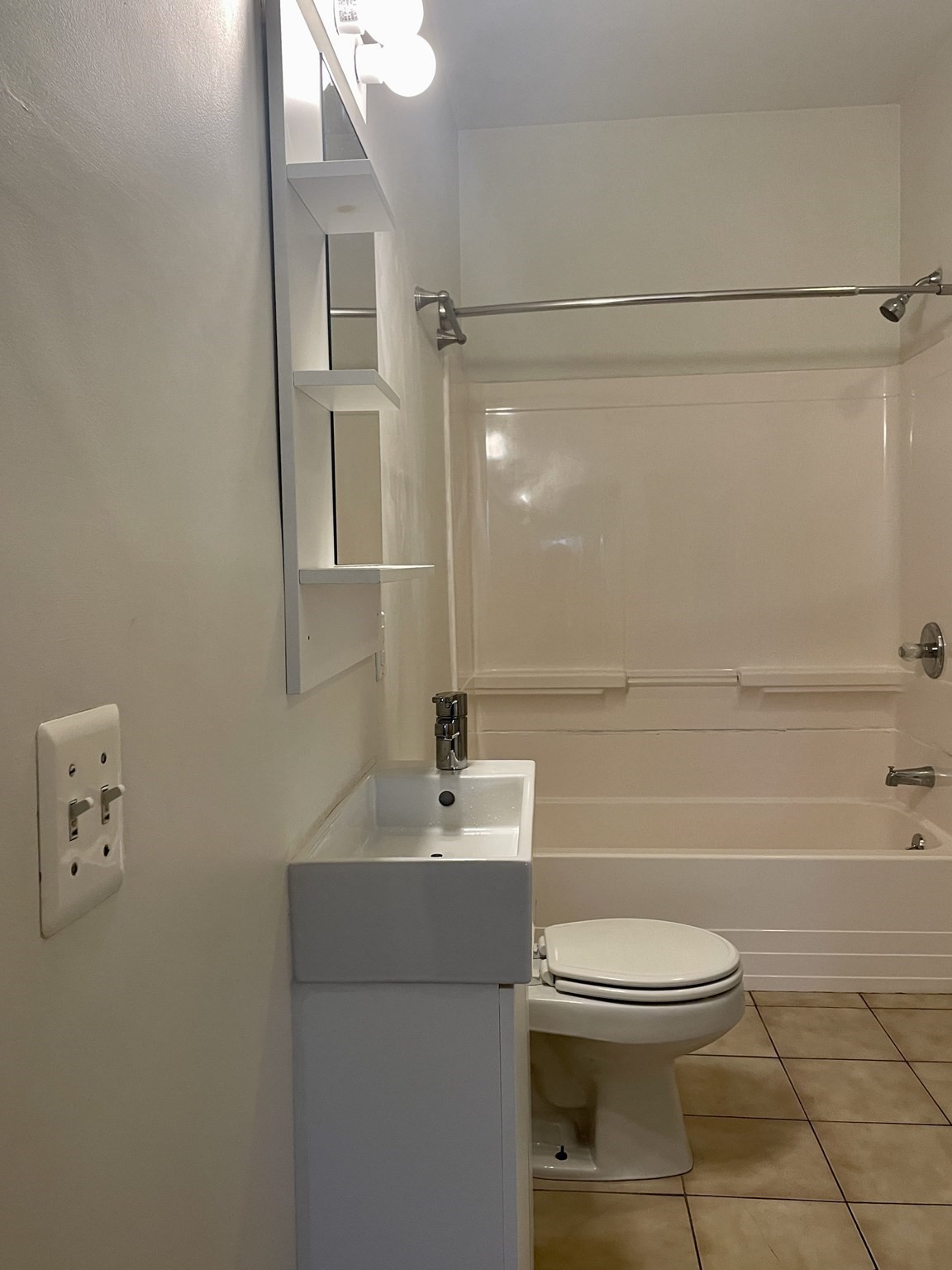 15 Carlstad St Property Photo 24