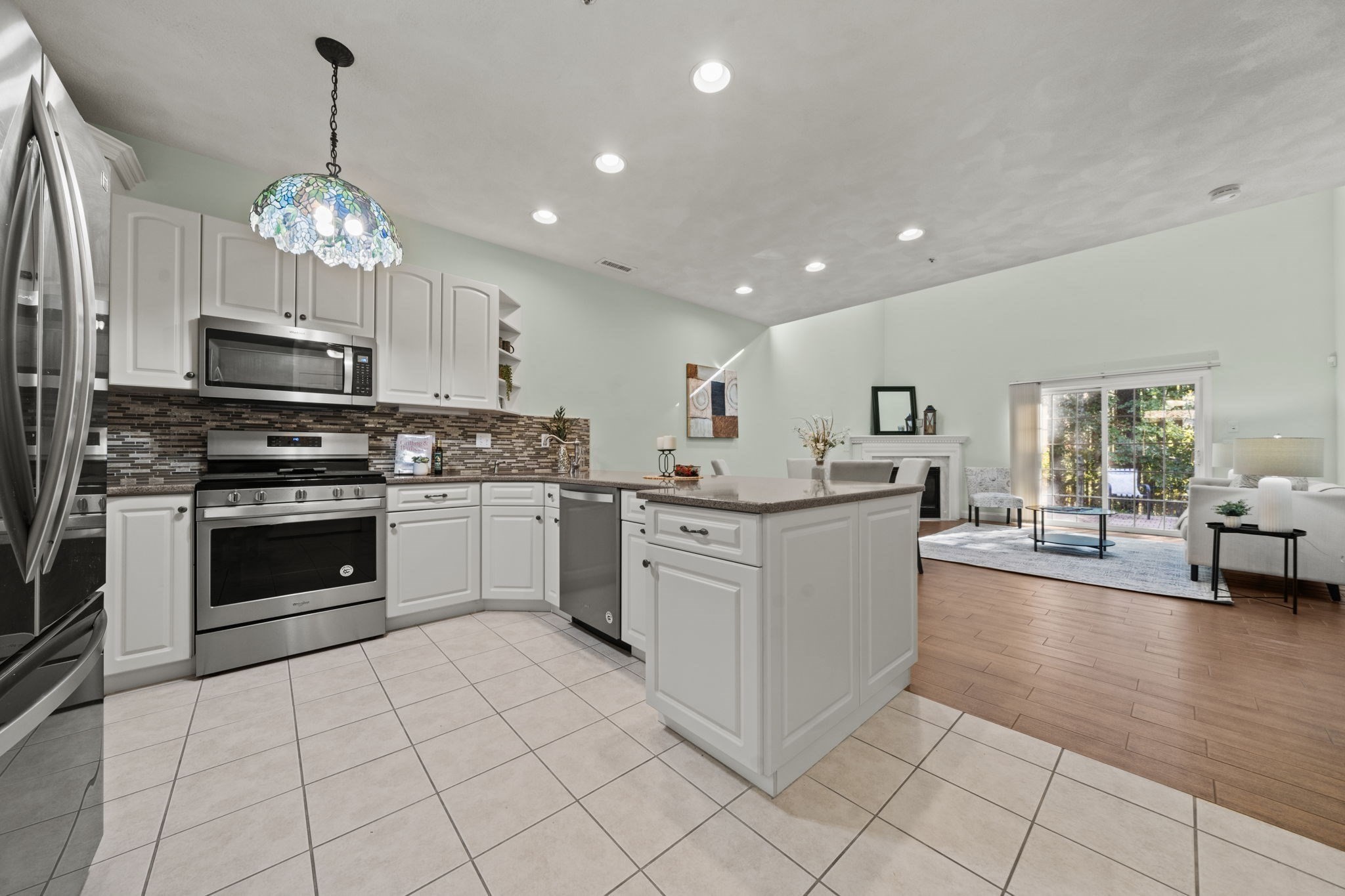 25 Stonebury Way # 6 Property Photo 7