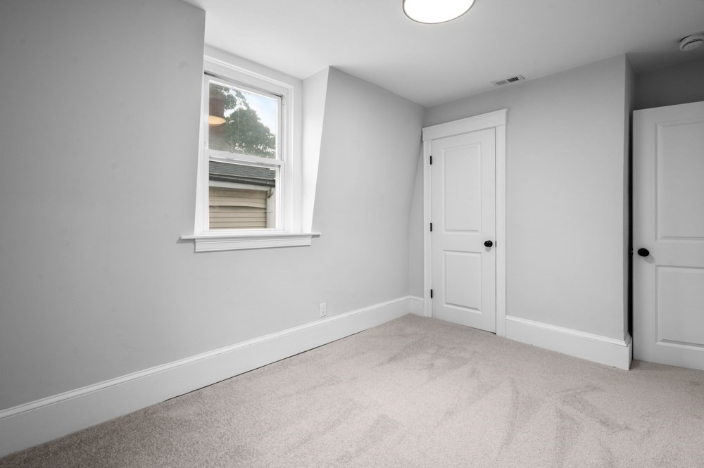 21 Jefferson Ave Property Photo 21