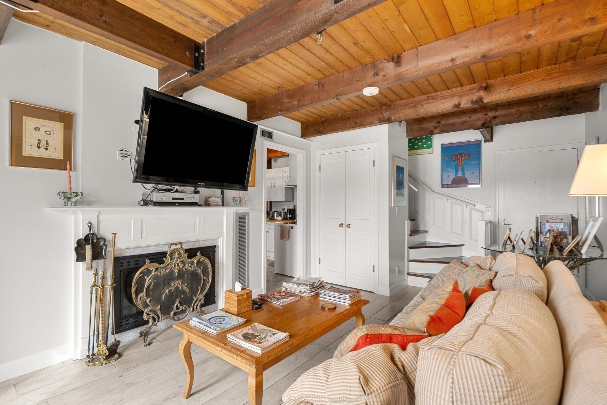 90 Wharf Street # L12 Property Photo 8