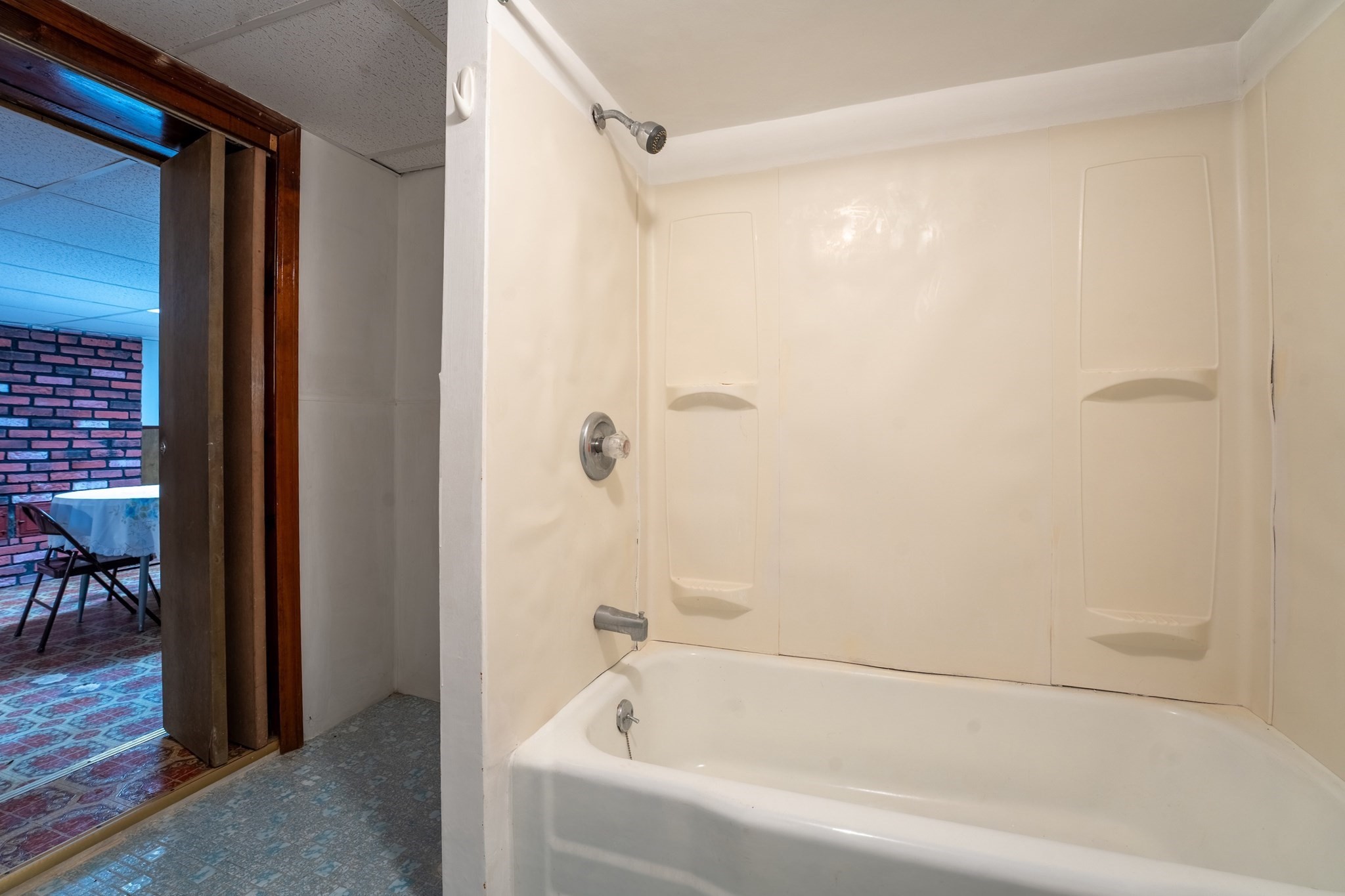 126 Clay St Property Photo 15