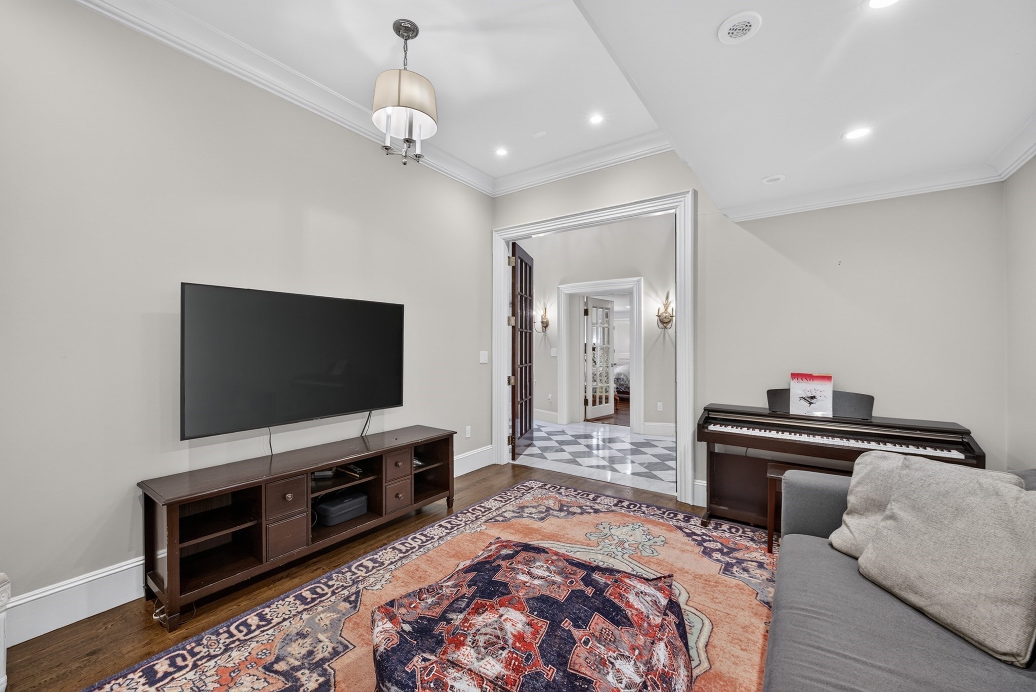 414 Beacon Street Property Photo 18