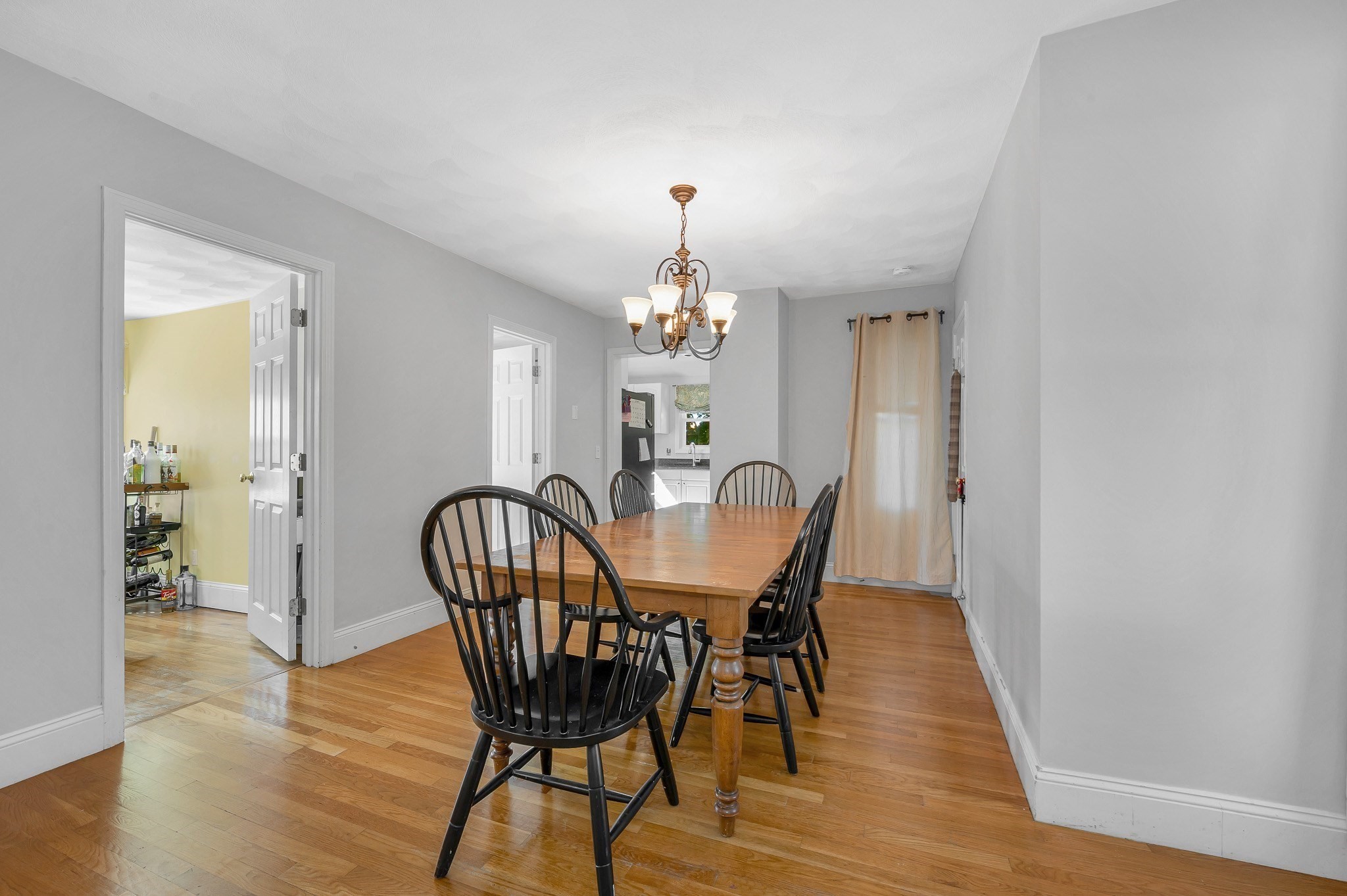 37 Dudley St Property Photo 6