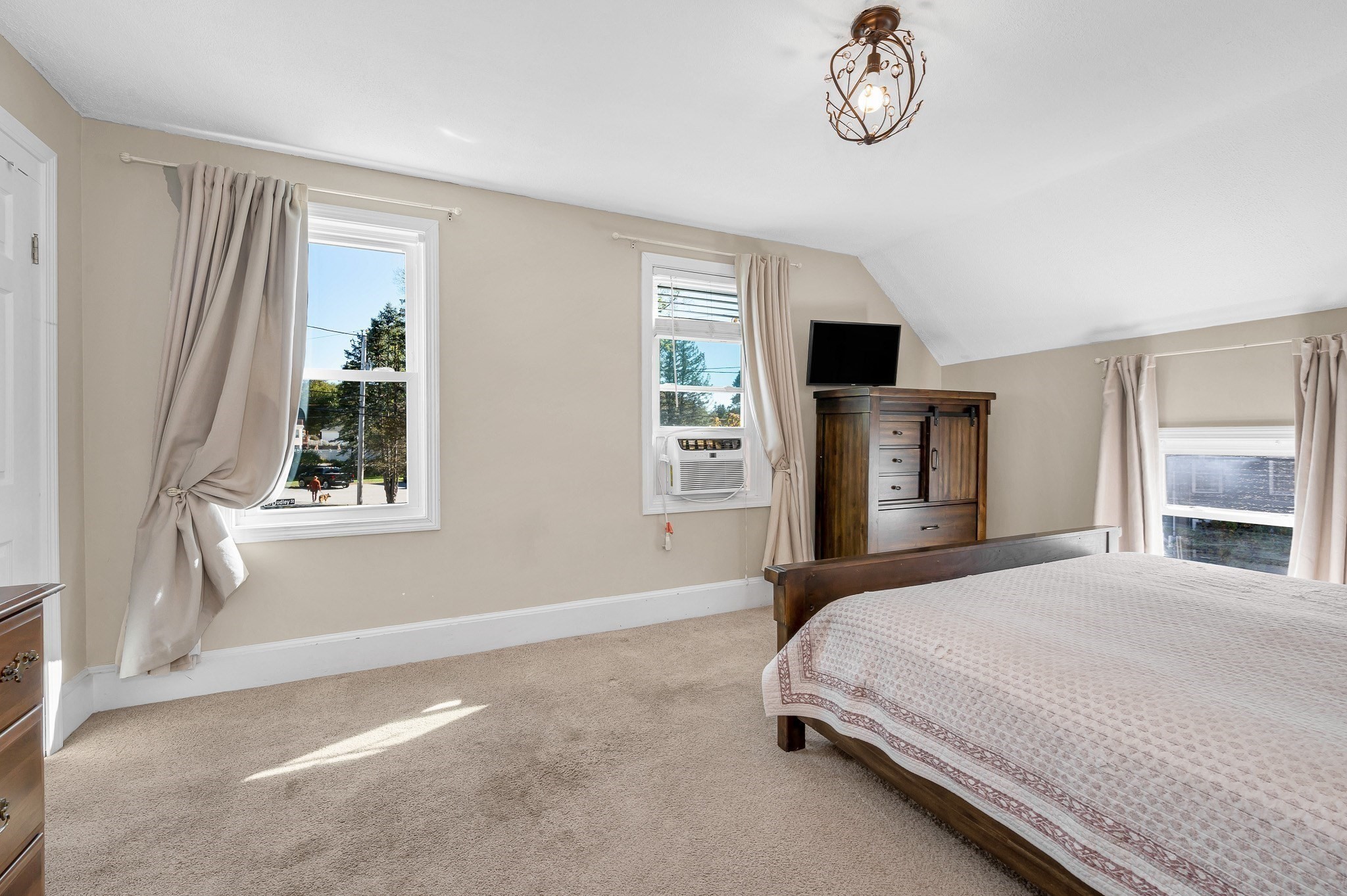 37 Dudley St Property Photo 18