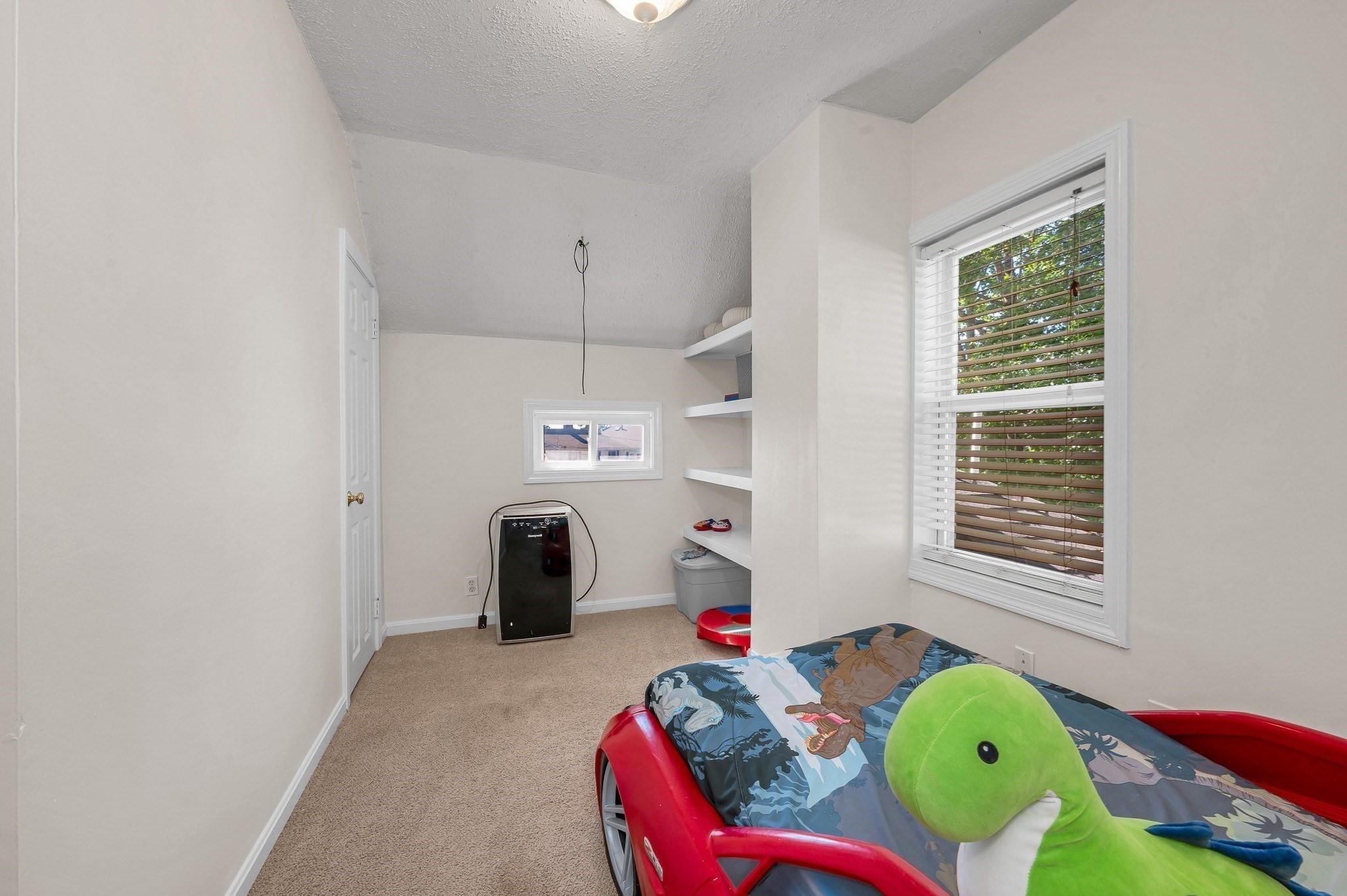 37 Dudley St Property Photo 22