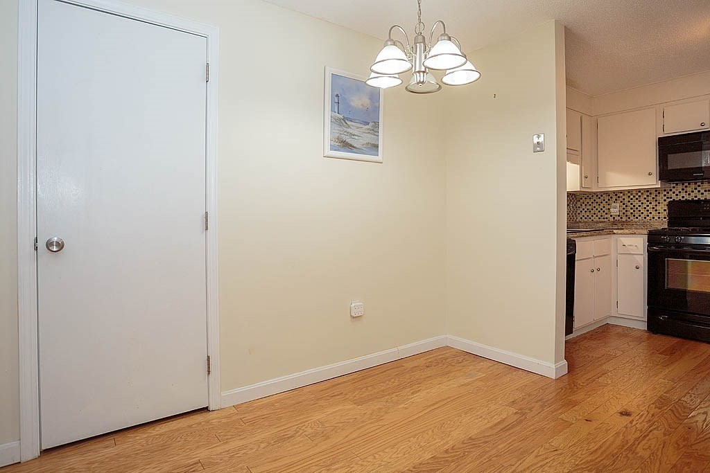 305 Pine St # 6 Property Photo 4