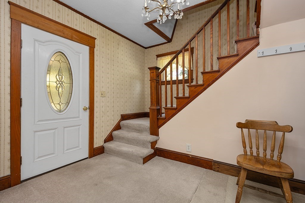 664 East Street Property Photo 11