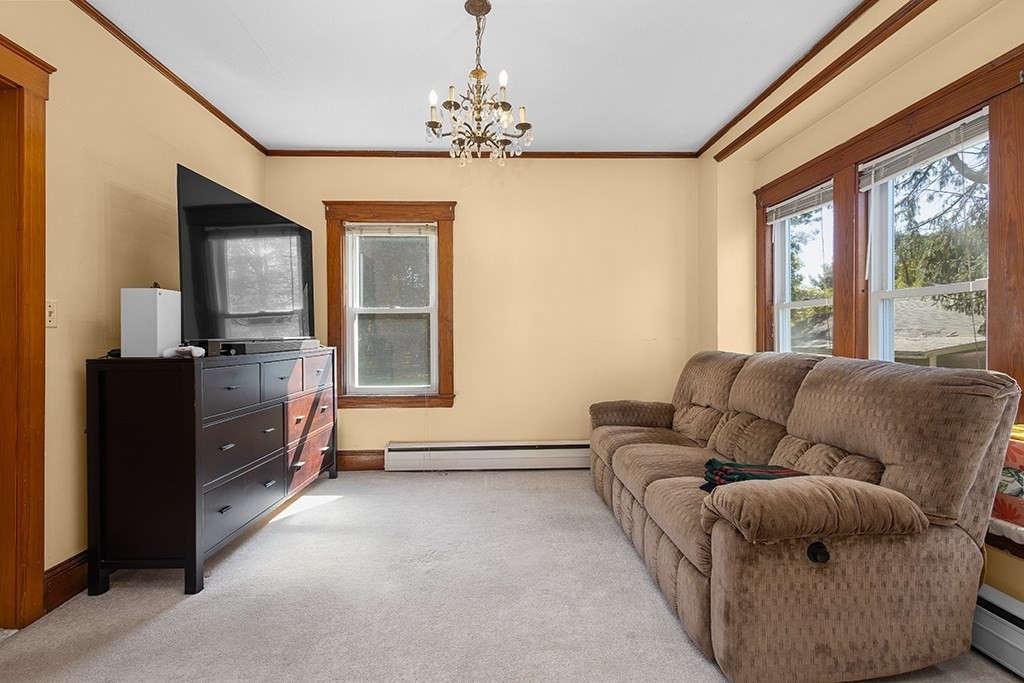 664 East Street Property Photo 12