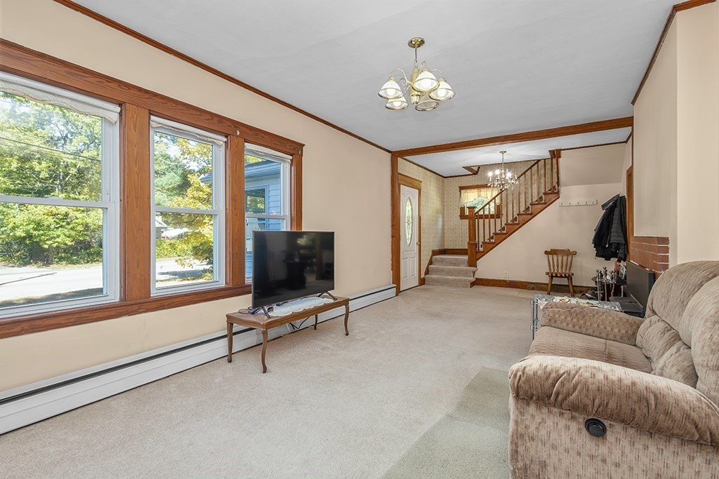 664 East Street Property Photo 16