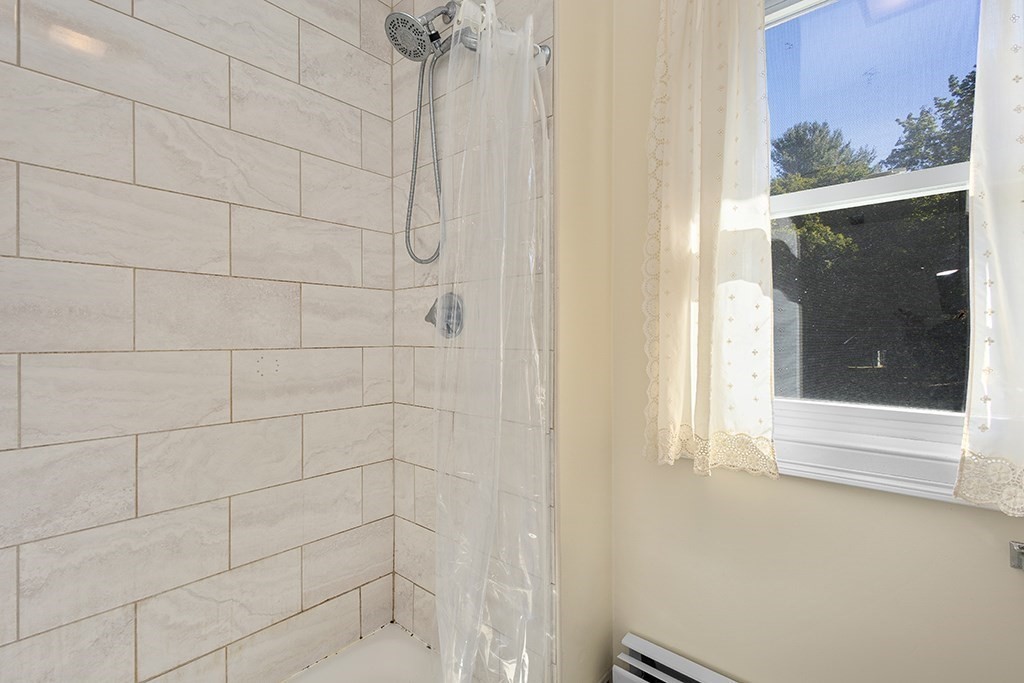 664 East Street Property Photo 30