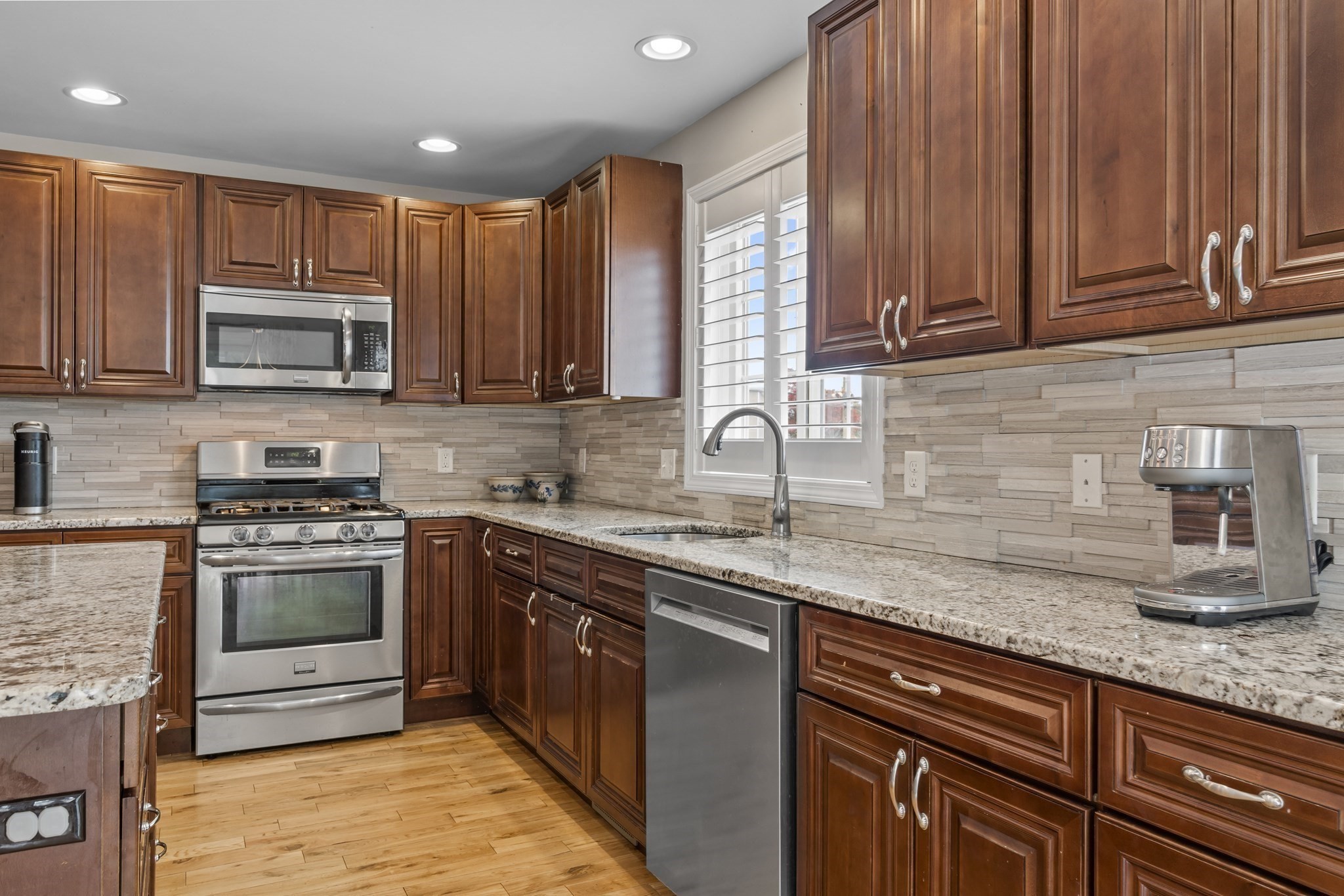 494 Hilldale Avenue # 494 Property Photo 9