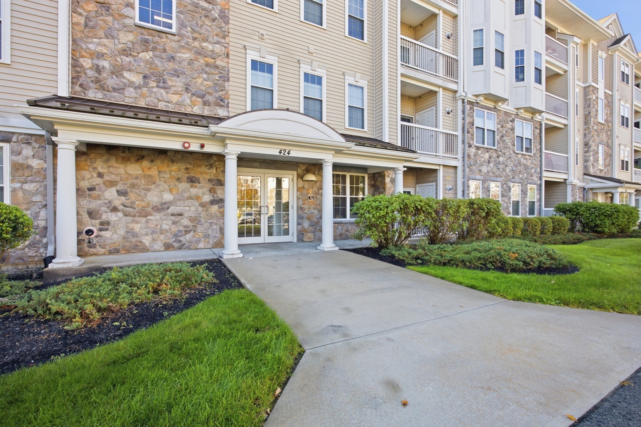 424 John Mahar Hwy # 103 Property Photo 1