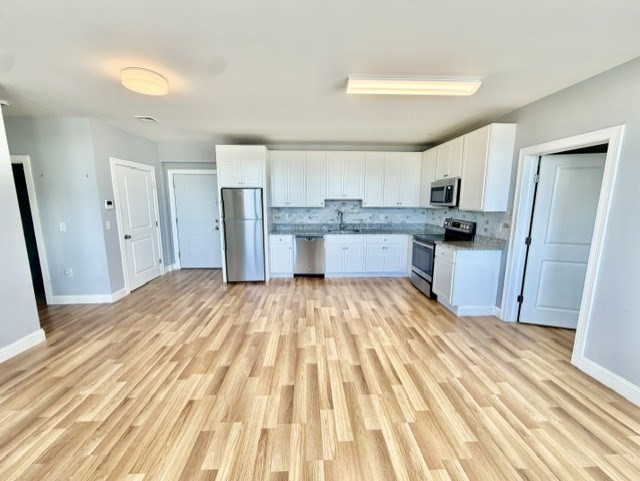 27 Water # 403 Property Photo 2