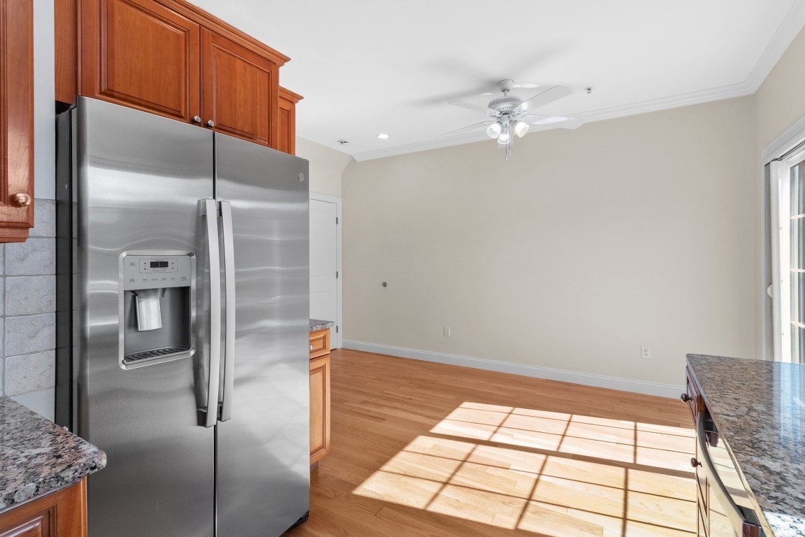 25 Hastings Ave # 3 Property Photo 8