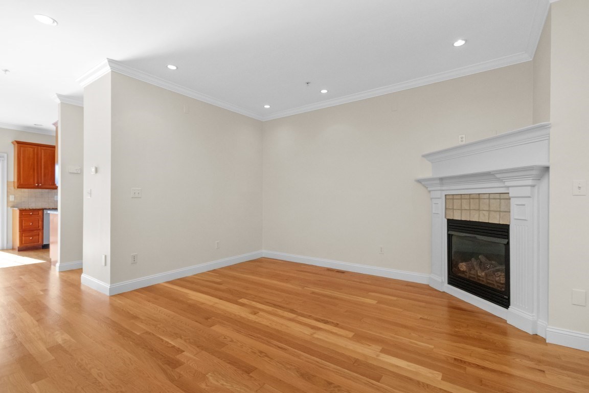 25 Hastings Ave # 3 Property Photo 11