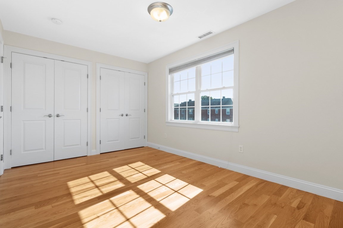 25 Hastings Ave # 3 Property Photo 13